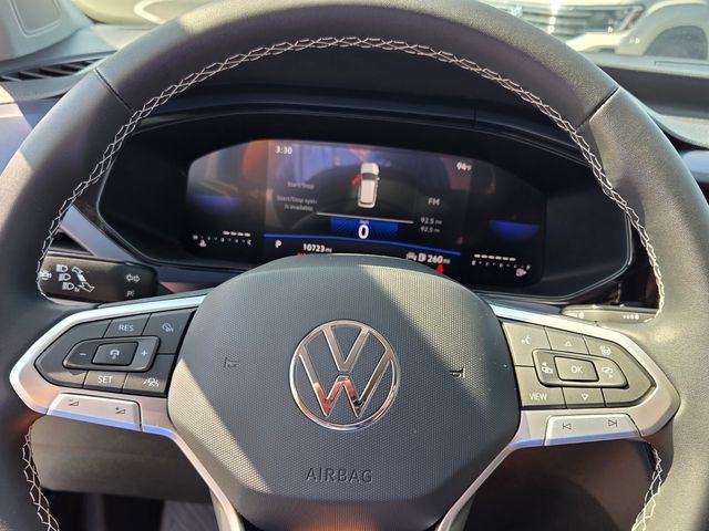 Used 2023 Volkswagen Taos SE w/ Black Wheel Package FWD image 23