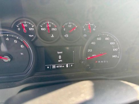 Used 2022 Chevrolet Silverado 1500 Custom Trail Boss w/ LPO, Dark Essentials Package AWD/4WD image 4