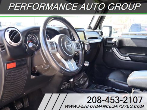 Used 2013 Jeep Wrangler Rubicon AWD/4WD image 20