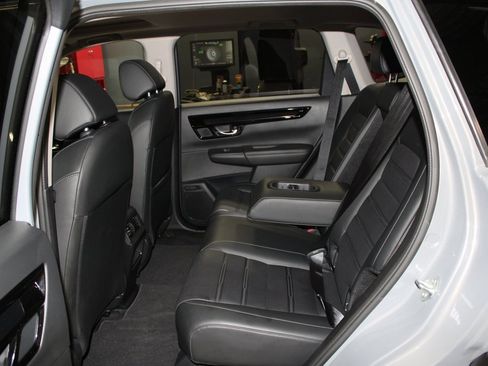 Used 2024 Honda CR-V EX-L image 17