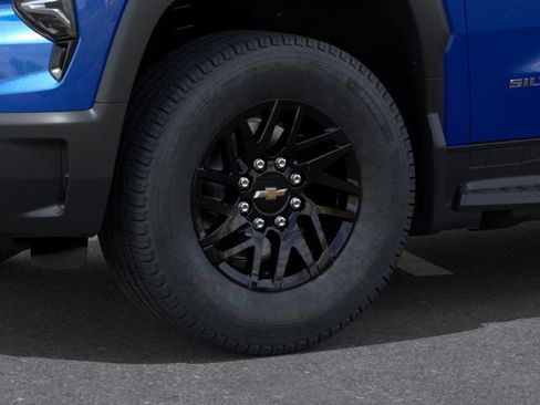 New 2026 Chevrolet Silverado EV LT w/ Plus Package AWD/4WD image 10