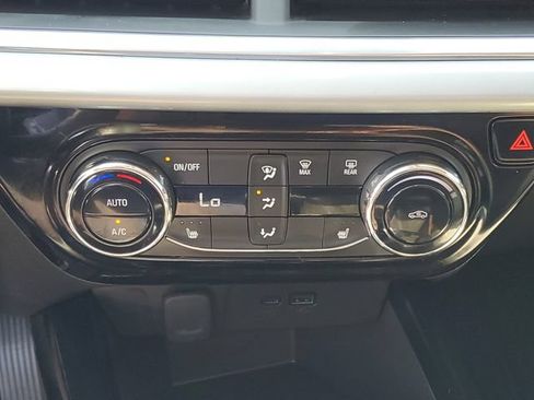 Certified 2024 Chevrolet Trax LT w/ Driver Confidence Package FWD image 25