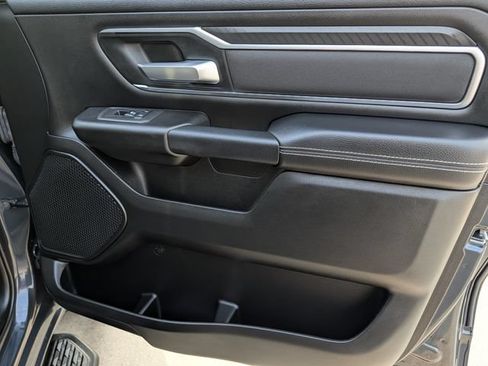 Used 2025 RAM 1500 Big Horn AWD/4WD image 33