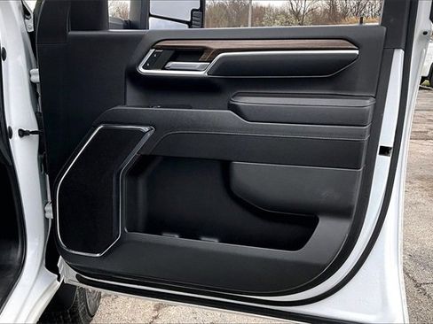 Used 2024 Chevrolet Silverado 3500 LT w/ Convenience Package image 29