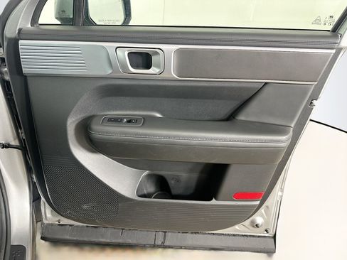 Used 2025 Hyundai Santa Fe SEL AWD/4WD image 32