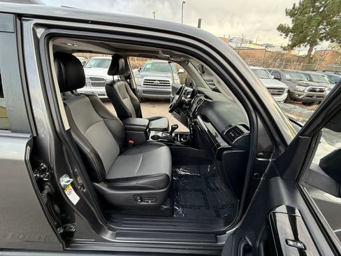 Used 2016 Toyota 4Runner SR5 Premium AWD/4WD image 20