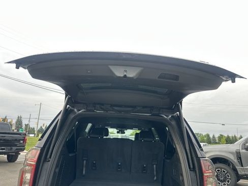 Used 2024 Chevrolet Suburban LT AWD/4WD image 21