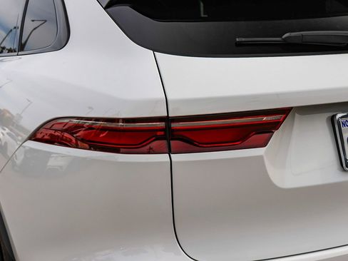 Used 2025 Jaguar F-PACE R-Dynamic S image 10