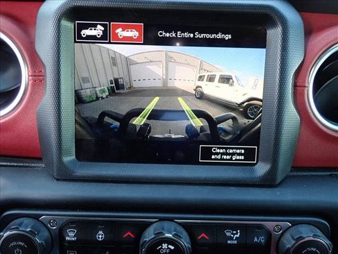 Used 2023 Jeep Wrangler Unlimited Rubicon 4xe AWD/4WD image 16