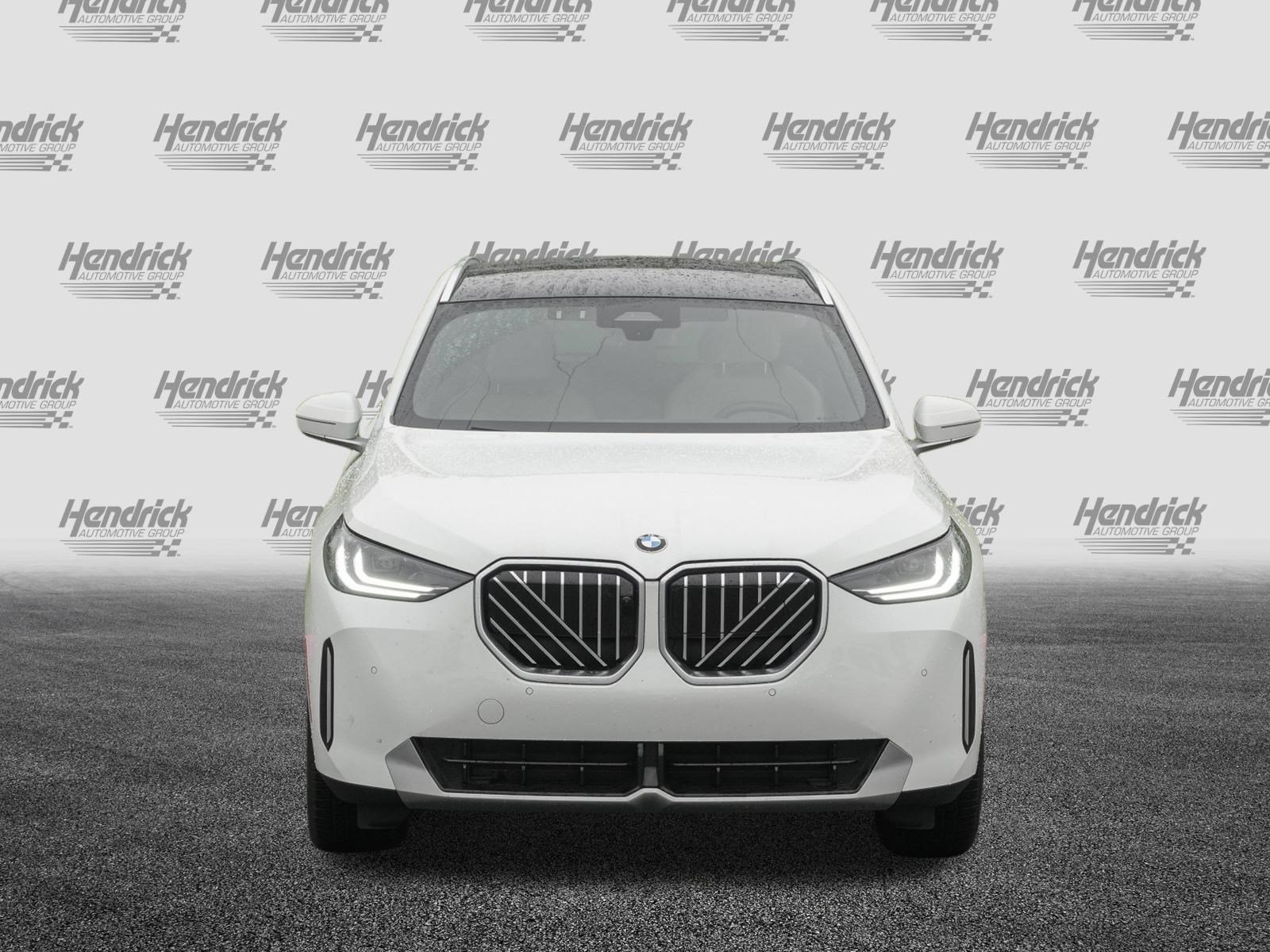 Used 2025 BMW X3 xDrive30i w/ Premium Package AWD/4WD image 3