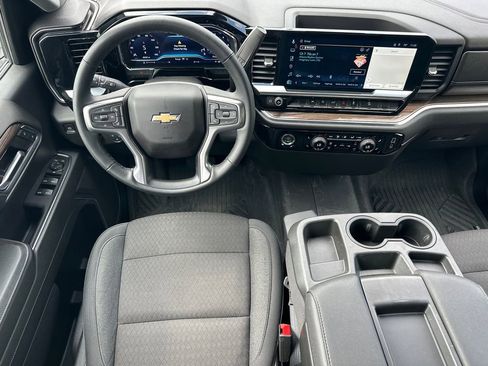 Used 2024 Chevrolet Silverado 1500 LT AWD/4WD image 23