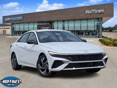 New 2025 Hyundai Elantra SEL