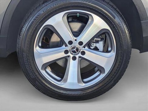 Used 2019 Mercedes-Benz GLC 300 image 23