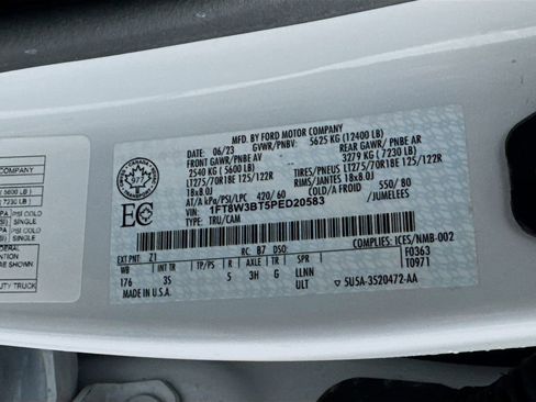 Used 2023 Ford F350 XLT image 41