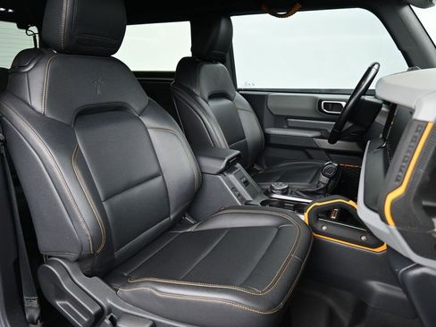 Used 2021 Ford Bronco Badlands image 25