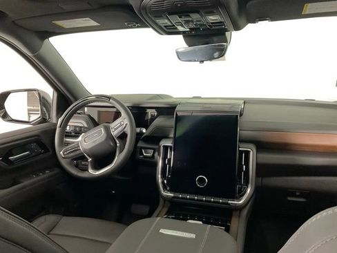 New 2026 GMC Yukon XL Denali w/ Denali Reserve Package AWD/4WD image 32