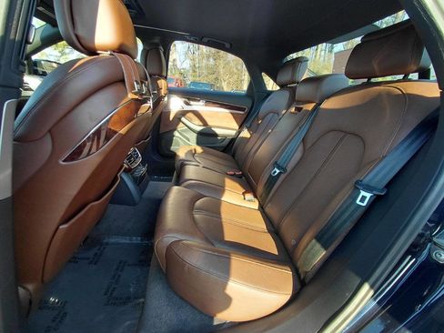 Used 2011 Audi A8 4.2 w/ Driver Assistance Pkg image 13