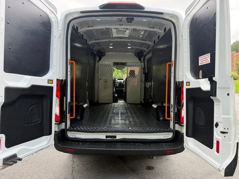 Used 2019 Ford Transit 150 148 Medium Roof RWD image 24