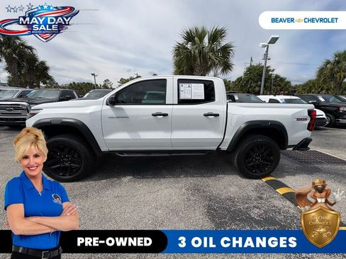 Used 2025 Chevrolet Colorado Trail Boss AWD/4WD image 4