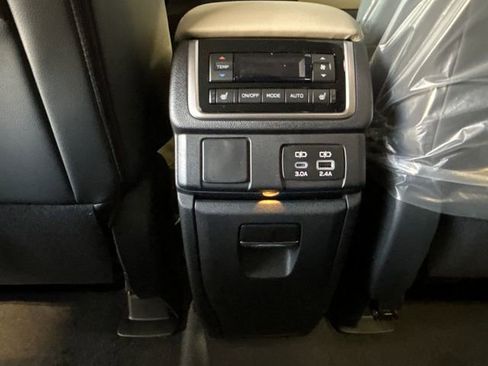 New 2026 Subaru Ascent Limited AWD/4WD image 20