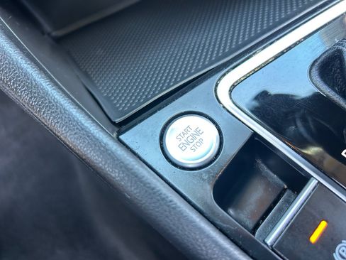Used 2019 Volkswagen Jetta SE FWD image 28