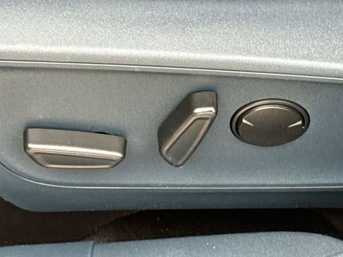 Used 2022 Ford Maverick Lariat FWD image 21