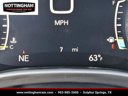 New 2026 Chrysler Voyager LX image 17