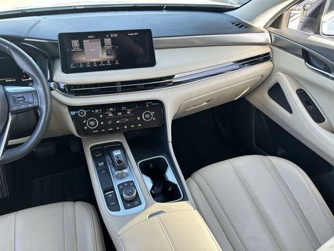 Certified 2023 INFINITI QX60 Luxe image 18