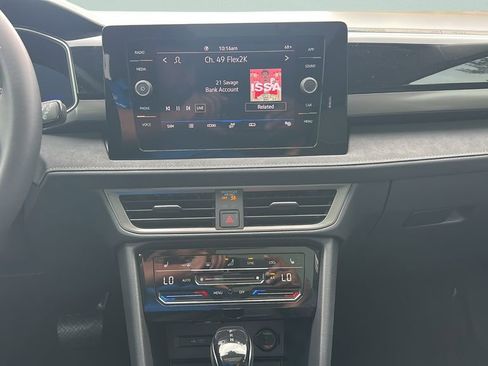 New 2026 Volkswagen Taos SE FWD image 21