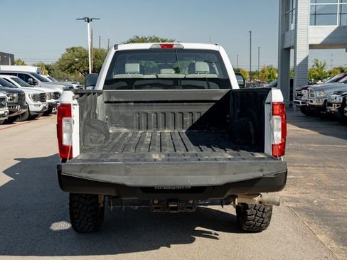 Used 2018 Ford F250 XL w/ Power Equipment Group image 10