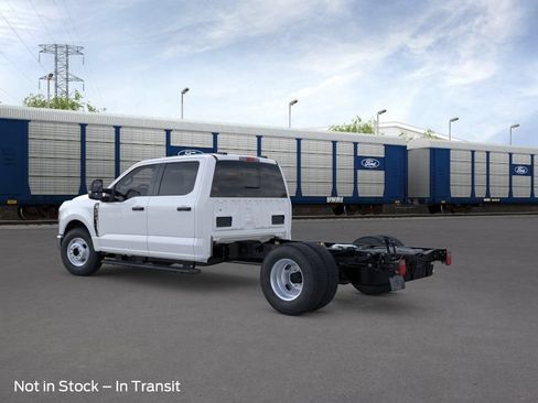 New 2026 Ford F350 XL w/ XL Chrome Package RWD image 4