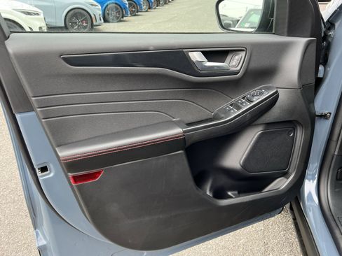 New 2025 Ford Escape ST-Line w/ Tech Pack #1 image 14