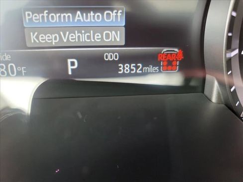 Used 2026 Toyota Highlander XLE AWD/4WD image 21