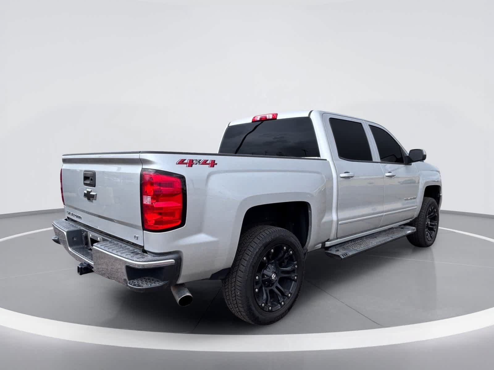 Used 2018 Chevrolet Silverado 1500 LT w/ All Star Edition AWD/4WD image 6