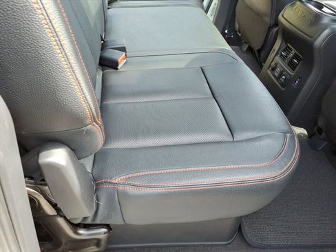 Used 2021 Nissan Titan PRO-4X w/ Pro-4x Convenience Package AWD/4WD image 20