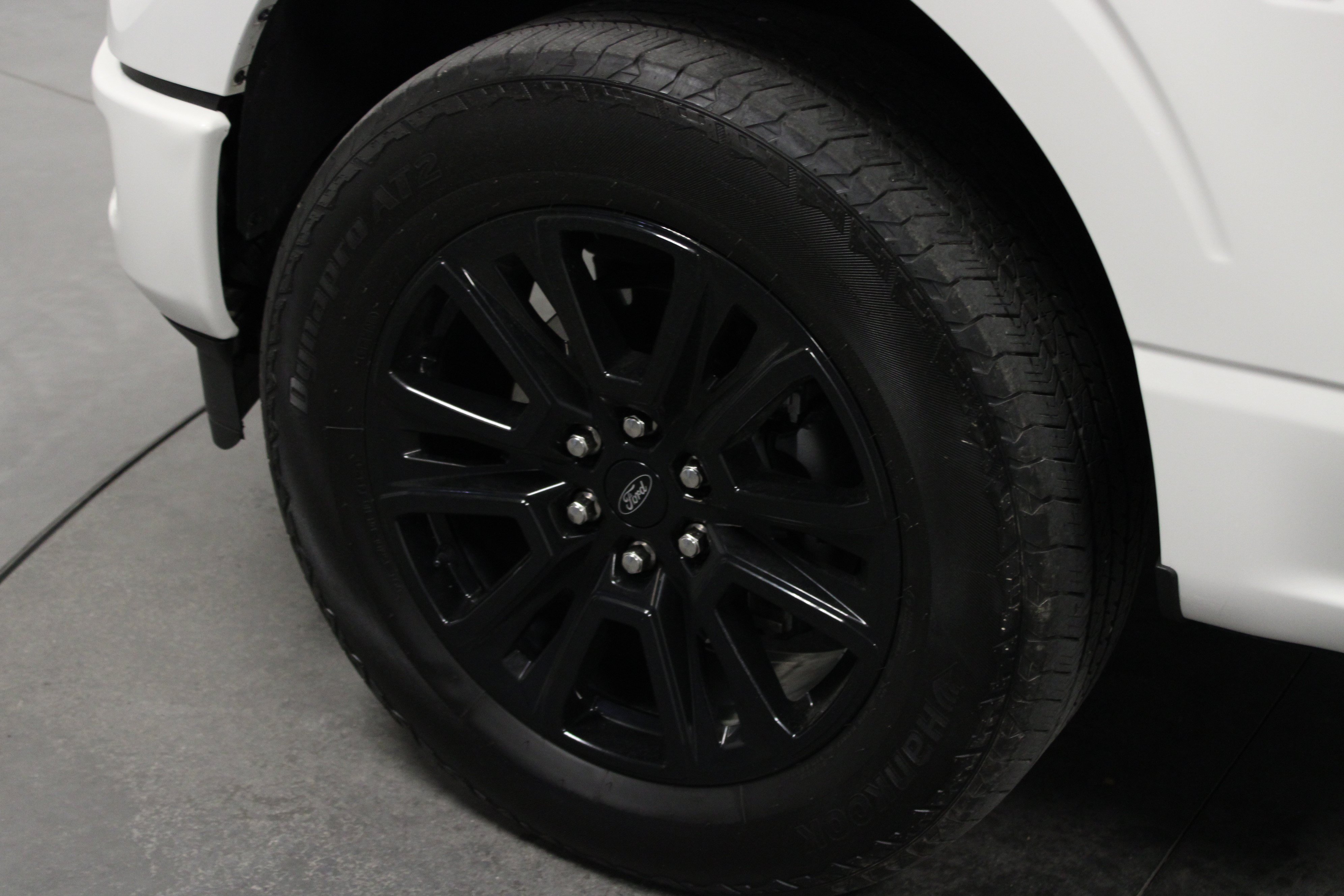 Used 2025 Ford F150 Platinum w/ FX4 Off-Road Package AWD/4WD image 10