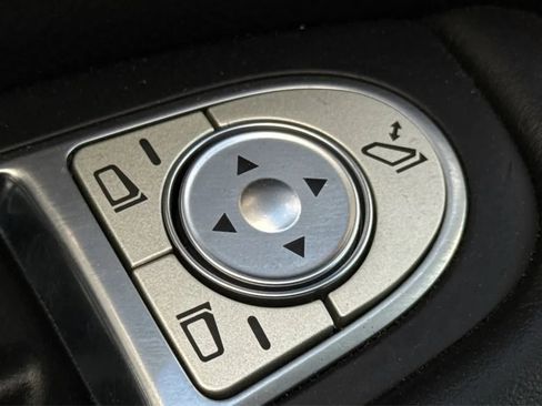 Used 2014 Mercedes-Benz S 63 AMG 4MATIC Sedan image 41