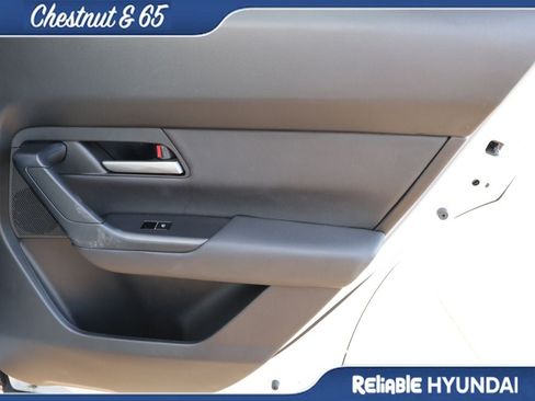 Used 2024 MAZDA CX-50 AWD 2.5 S w/ Preferred Package image 11