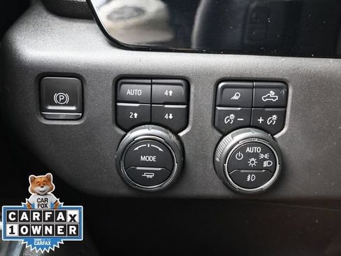 Used 2023 Chevrolet Silverado 1500 LT Trail Boss w/ LT Trail Boss Premium Package AWD/4WD image 18