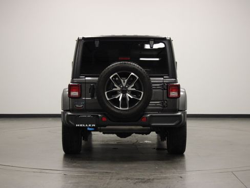 Used 2024 Jeep Wrangler Unlimited AWD/4WD image 7