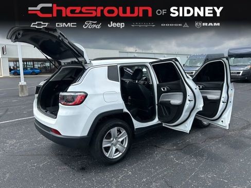 Used 2022 Jeep Compass Latitude AWD/4WD image 23