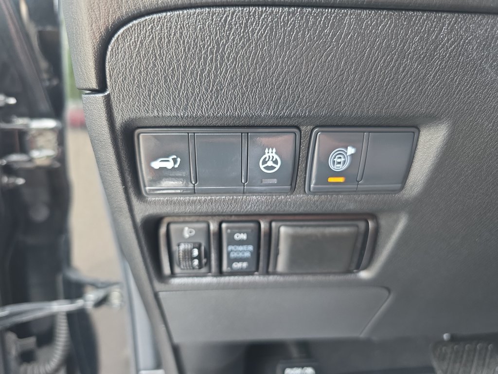 Used 2018 Nissan Armada Platinum w/ Captain Seat Package AWD/4WD image 42