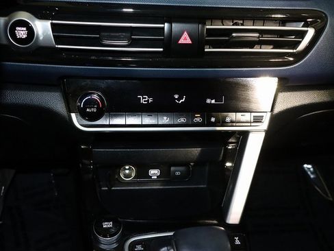 Used 2023 Kia Seltos S image 19