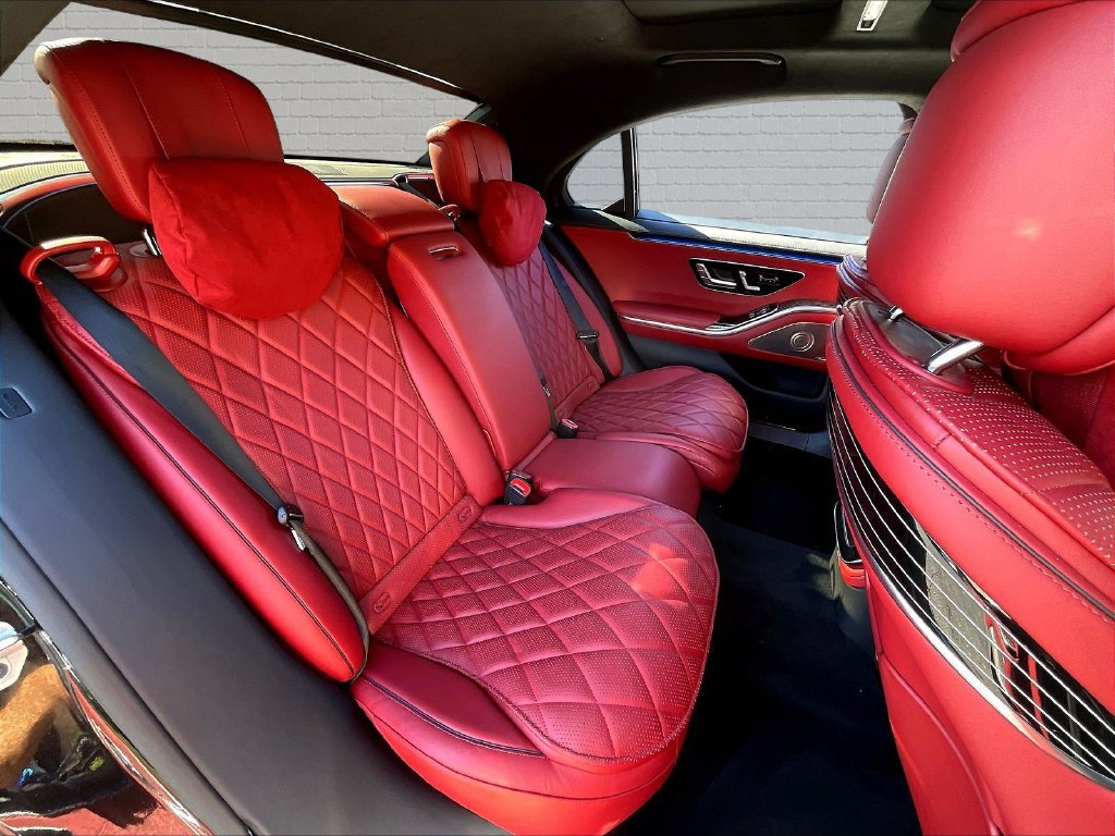 Used 2023 Mercedes-Benz S 580 4MATIC Sedan w/ AMG Line image 16
