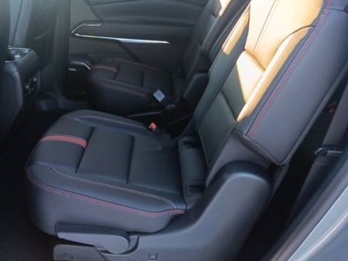 New 2026 Chevrolet Traverse RS FWD image 18