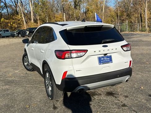 Certified 2022 Ford Escape SEL image 5
