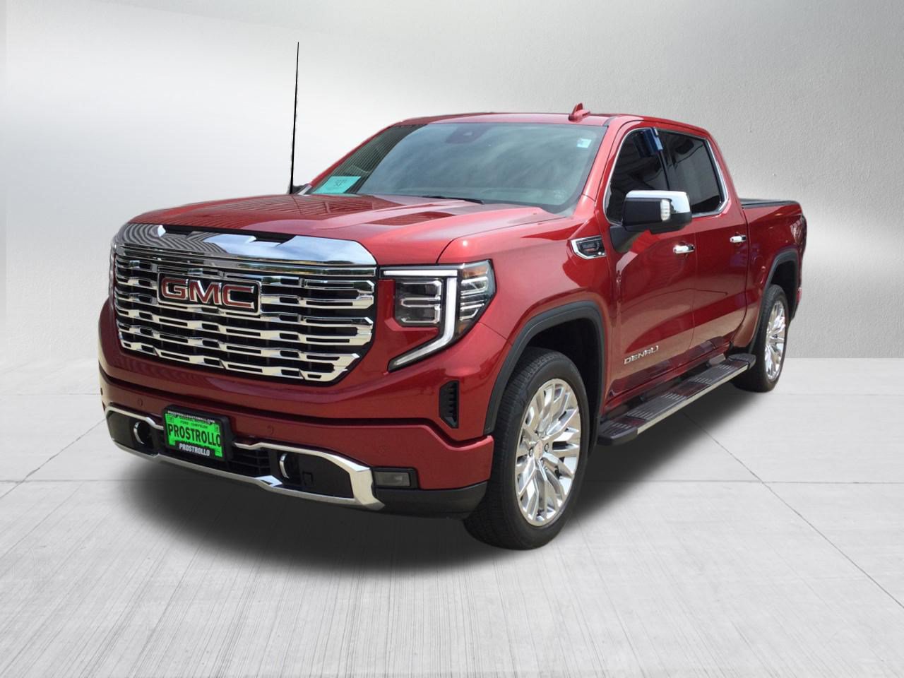 Used 2024 GMC Sierra 1500 Denali w/ Technology Package AWD/4WD image 2