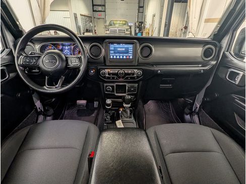 Used 2023 Jeep Gladiator Sport w/ Trailer Tow Package AWD/4WD image 8