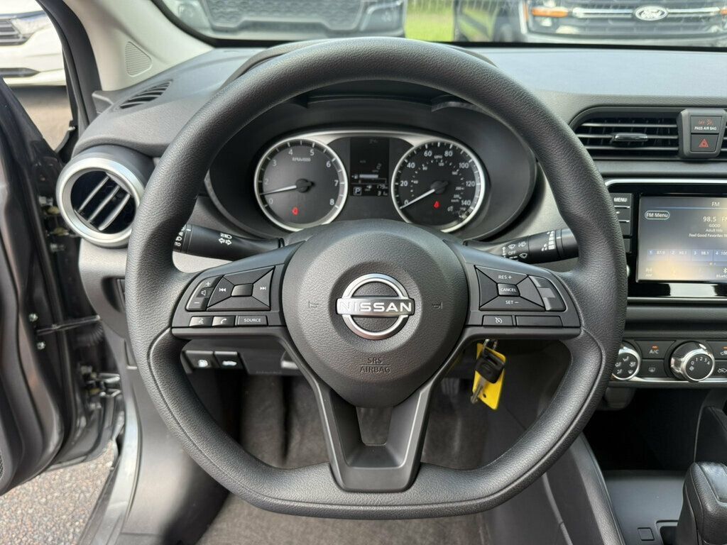 Used 2025 Nissan Versa S w/ Trunk Package FWD image 5