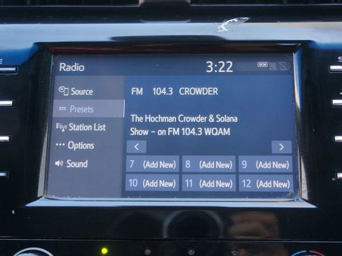 Used 2019 Toyota Camry LE image 34